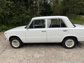 1976 Lada (ВАЗ) 2101, белый, 500000 рублей, вид 3