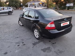 2010 Ford Focus II Рестайлинг, чёрный, 620000 рублей, вид 4