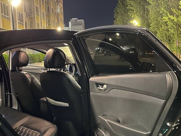 2021 Hyundai Solaris II Рестайлинг, чёрный, 1850000 рублей - вид 12