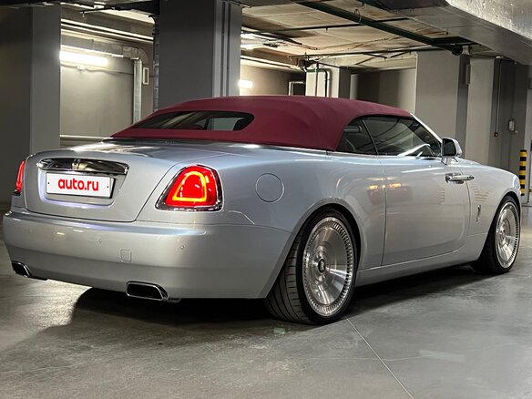2017 Rolls-Royce Dawn, серебристый, 29990000 рублей - вид 7