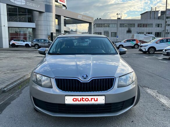 2013 Skoda Octavia III (A7), бежевый, 888888 рублей - вид 1