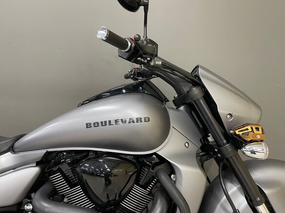 2017 Suzuki Boulevard M109R, серый, 1250000 рублей - вид 14