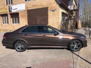 2015 Mercedes-Benz E-Класс 300 IV (W212, S212, C207) Рестайлинг, коричневый, 2700000 рублей, вид 3