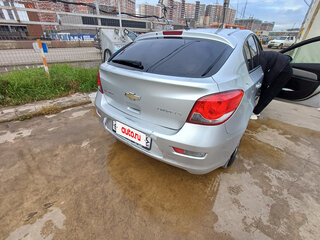 2012 Chevrolet Cruze I Рестайлинг, серебристый, 600000 рублей, вид 3