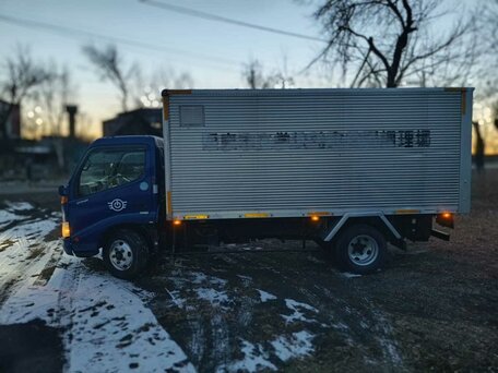 2000 Toyota Dyna, синий, 2150000 рублей, вид 2