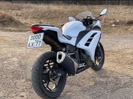 2014 Kawasaki Ninja 300, белый, 800000 рублей, вид 4