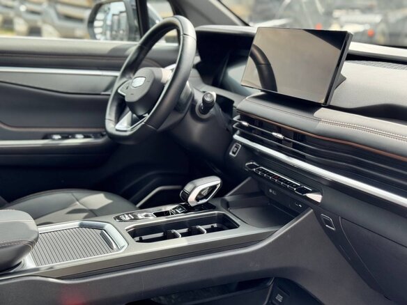 2024 Geely Okavango I Рестайлинг, чёрный - вид 25