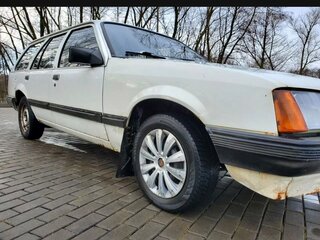 1986 Opel Rekord E, белый, 100000 рублей, вид 4