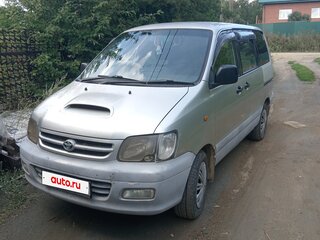 1999 Toyota Town Ace Noah III, серебристый, 550000 рублей, вид 1