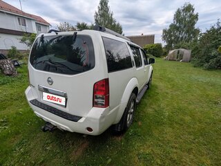 2011 Nissan Pathfinder III Рестайлинг, белый, 1500000 рублей, вид 2