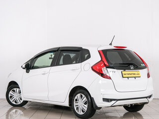 2019 Honda Fit III Рестайлинг, белый, 1234000 рублей, вид 4