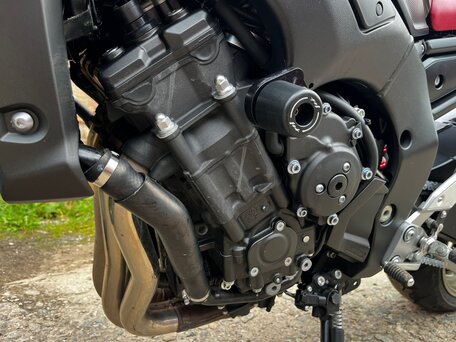 2009 Yamaha FZ1, чёрный, 999999 рублей, вид 5