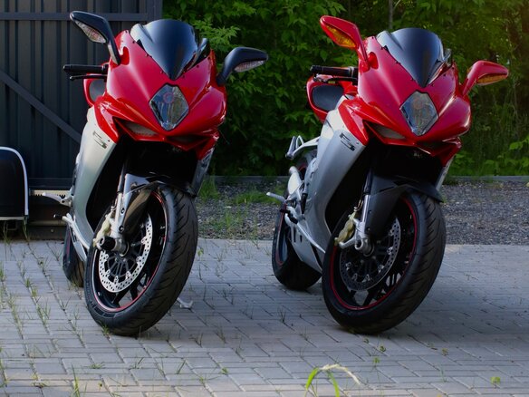 2013 MV Agusta F3 675, красный, 890000 рублей - вид 2