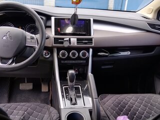 2022 Mitsubishi Xpander Cross I, белый, 2720000 рублей, вид 3