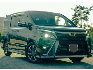 2020 Toyota Voxy III (R80) Рестайлинг, чёрный, 2850000 рублей, вид 2