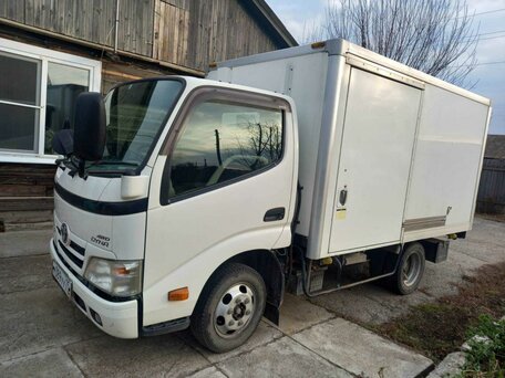 2012 Toyota Dyna, белый, 2500000 рублей, вид 1