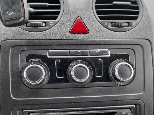 2011 Volkswagen Caddy, белый, 1000000 рублей - вид 11