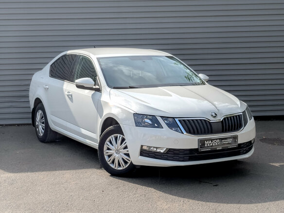 2020 Skoda Octavia III (A7) Рестайлинг, белый, 1775000 рублей - вид 1