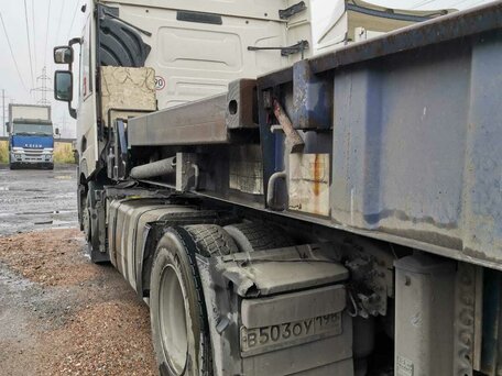 2015 Renault T-Series, белый, 7450000 рублей, вид 2