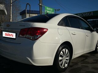 2014 Chevrolet Cruze I Рестайлинг, белый, 650000 рублей, вид 4