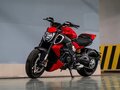 2023 Ducati Diavel V4, красный