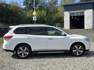 2016 Nissan Pathfinder IV, белый, 1409000 рублей, вид 4