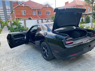 2019 Dodge Challenger III Рестайлинг 2, чёрный, 2500000 рублей, вид 4