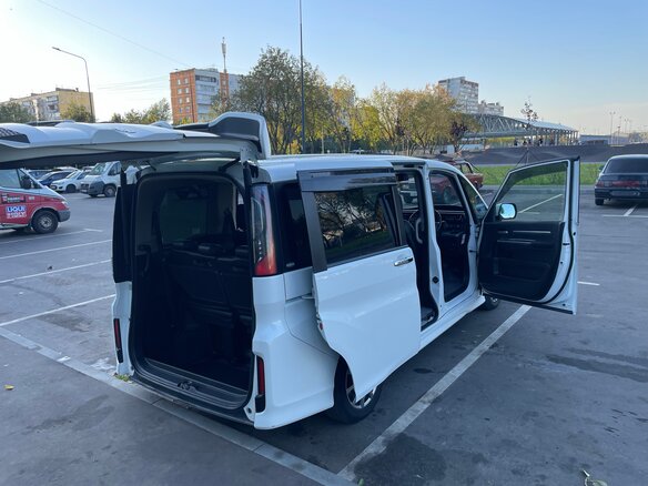 2016 Honda Stepwgn Spada V, белый, 1720000 рублей - вид 23