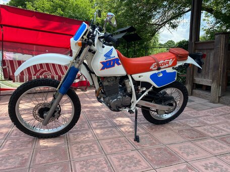 1993 Honda XLR, белый, 450000 рублей, вид 3