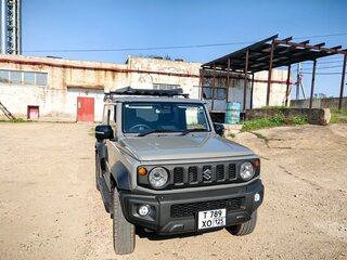 2024 Suzuki Jimny Sierra IV, серый, 3050000 рублей, вид 2