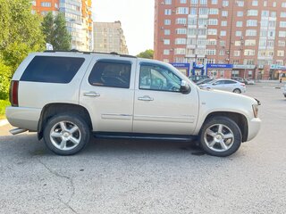 2013 Chevrolet Tahoe 6AT III, золотистый, 2850000 рублей, вид 3
