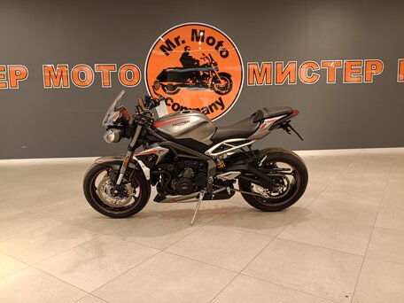 2021 Triumph Street Triple, серый, 899000 рублей, вид 2