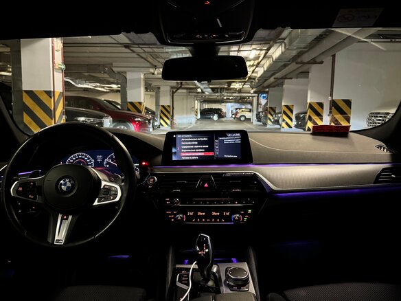 2019 BMW 5 серии 530i xDrive VII (G30/G31/G38), белый, 3700000 рублей - вид 10