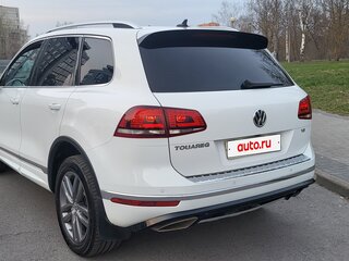2016 Volkswagen Touareg II Рестайлинг, белый, 3300000 рублей, вид 4