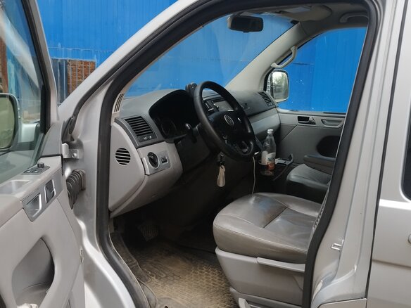 2007 Volkswagen Multivan T5, серебристый, 1700000 рублей - вид 20