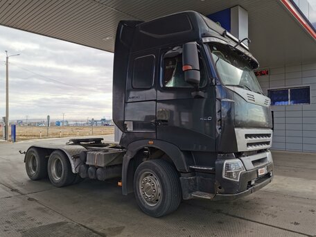 2012 Sinotruk Howo 6X4, чёрный, 3000000 рублей, вид 2