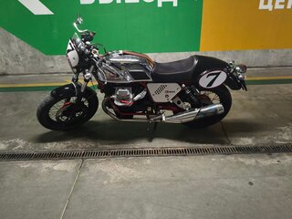2012 Moto Guzzi V 7, серебристый, 400000 рублей, вид 1