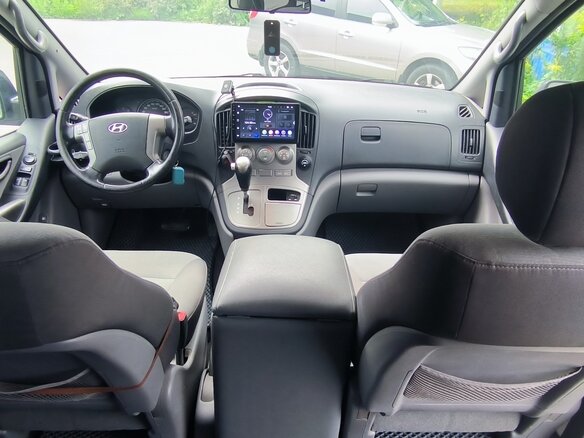 2012 Hyundai H-1 II, серебристый, 1850000 рублей - вид 11