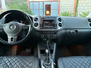 2016 Volkswagen Tiguan I Рестайлинг, серебристый, 1750000 рублей, вид 5