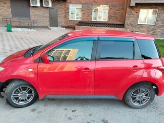 2003 Toyota Ist I, красный, 450000 рублей, вид 4