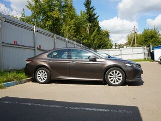 2019 Toyota Camry VIII (XV70), серый, 2469000 рублей, вид 2
