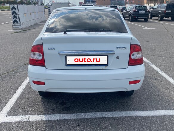 2010 Lada (ВАЗ) Priora I, белый, 220000 рублей - вид 2