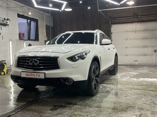 2011 Infiniti FX37 II (S51) Рестайлинг, белый, 2099000 рублей, вид 2