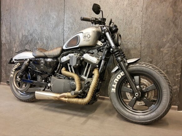 2013 Harley-Davidson Sportster 1200, коричневый, 1313000 рублей - вид 1