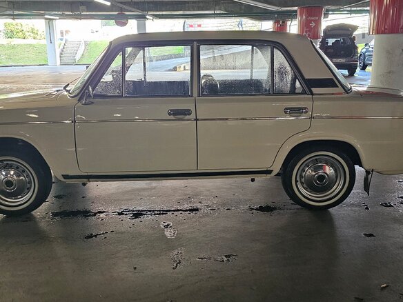 1990 Lada (ВАЗ) 2106, бежевый, 600000 рублей - вид 7