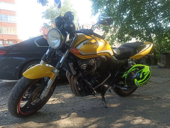 2001 Honda CB 400 Super Four, жёлтый, 320000 рублей - вид 2
