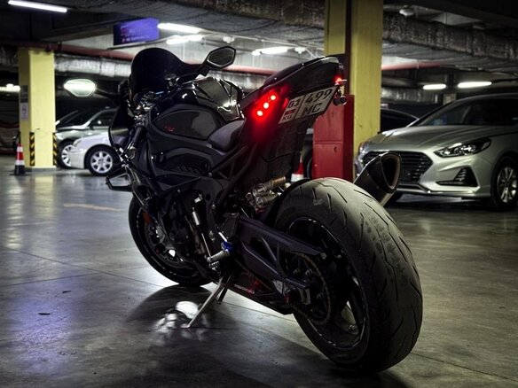 2024 BMW S 1000 RR, чёрный, 1750000 рублей - вид 8
