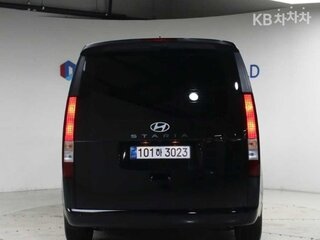 2026 Hyundai Staria I, чёрный, 6000000 рублей, вид 4