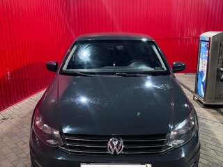 2017 Volkswagen Polo V Рестайлинг, серый, 1100000 рублей, вид 2
