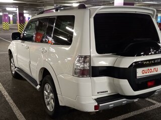 2015 Mitsubishi Pajero IV Рестайлинг 2, белый, 1900000 рублей, вид 5
